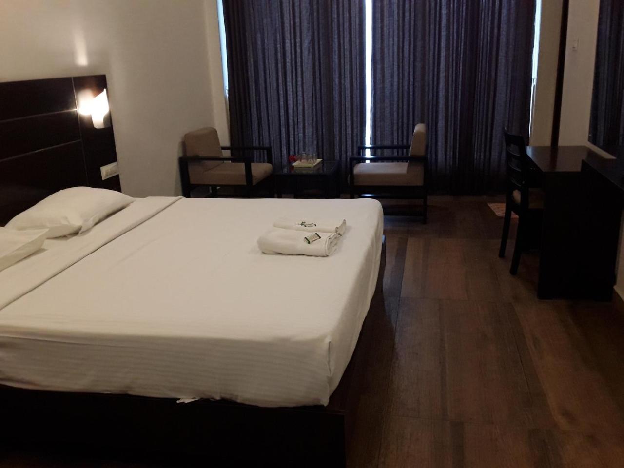 Jays Inn Munnar Esterno foto